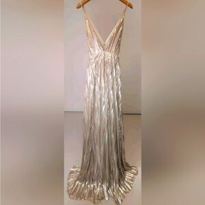 Luxxel Women's Maxi Dress
Gown Med Flowy Wedding Deep
V-Neck Straps Eveningwear